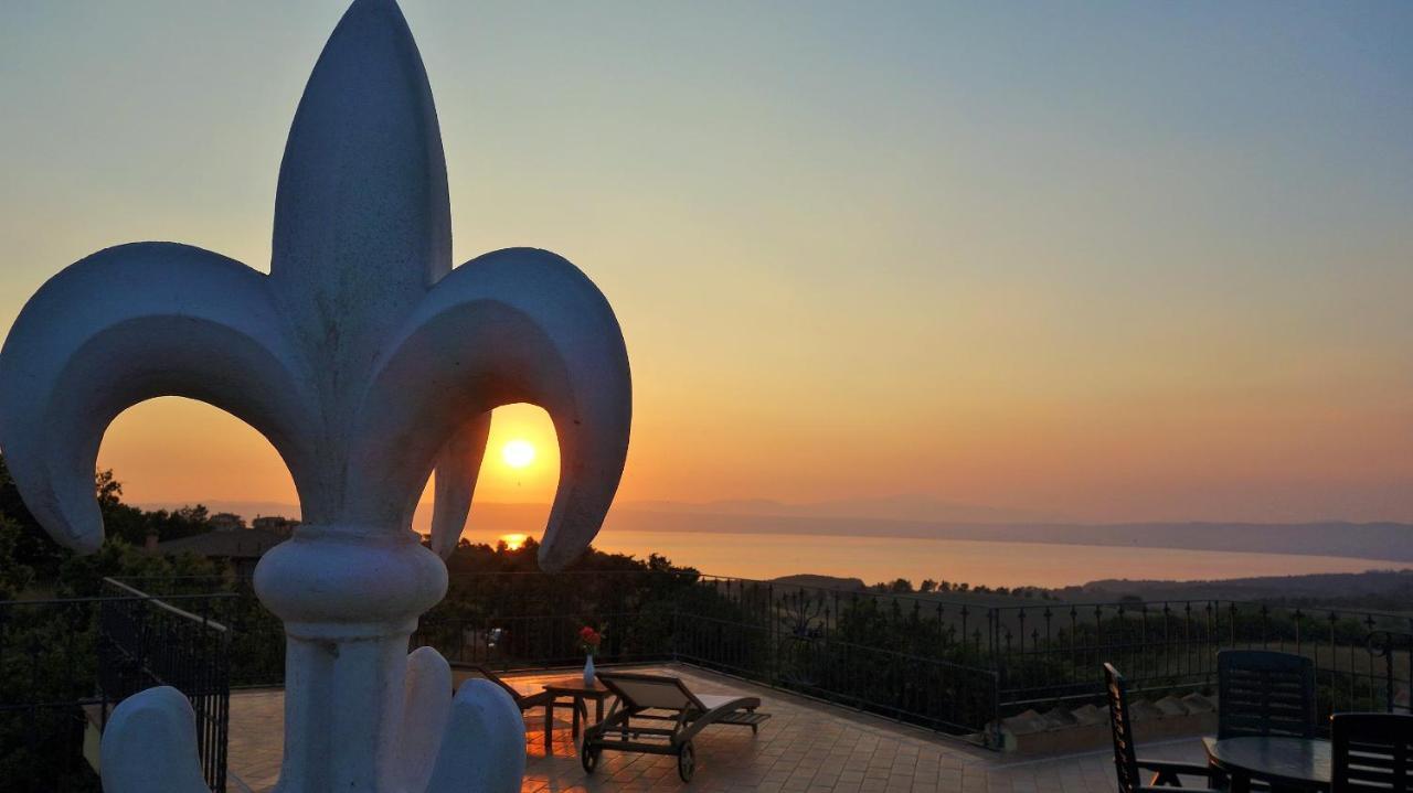 I Gigli Del Belvedere Montefiascone Exterior foto